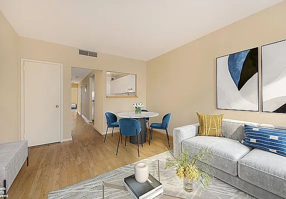 2nd image of 419 W 48th St APT 3E