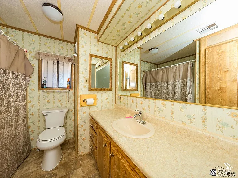 13388 E 41st Dr — Photo 27