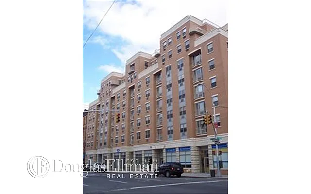 Sold by Douglas Elliman | media 21