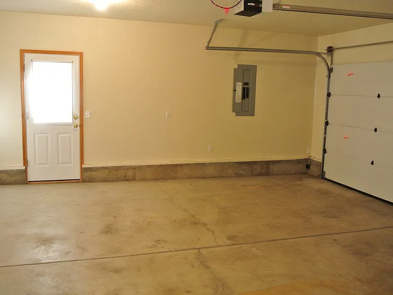 5553 SW Windflower Dr — Photo 14