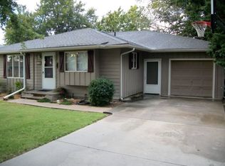 615 S Lincoln St, Hillsboro, KS 67063