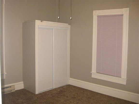 2nd image of 493 Fairview St #1