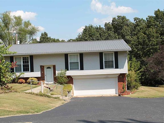 3rd image of 115 Whipporwill Dr