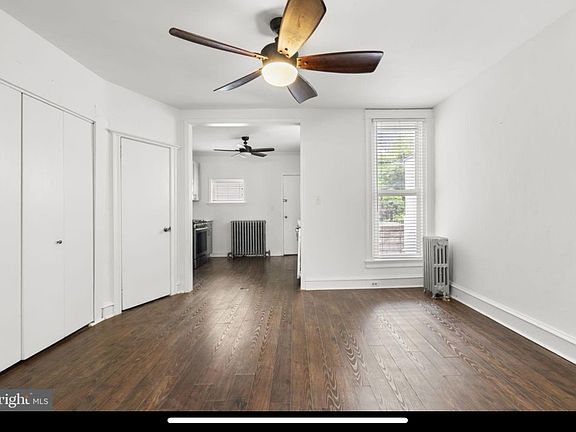 4th image of 670 Jamestown St