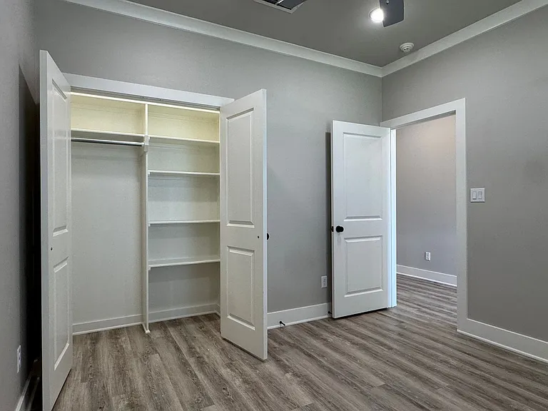 7110 Alexander Dr — Photo 9
