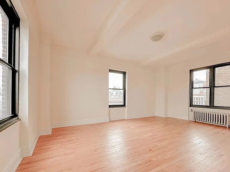 166 2nd Ave #9I — Photo 1