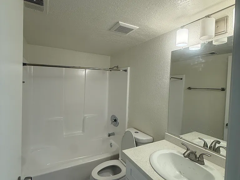 9905 El Camino Real #1 — Photo 8