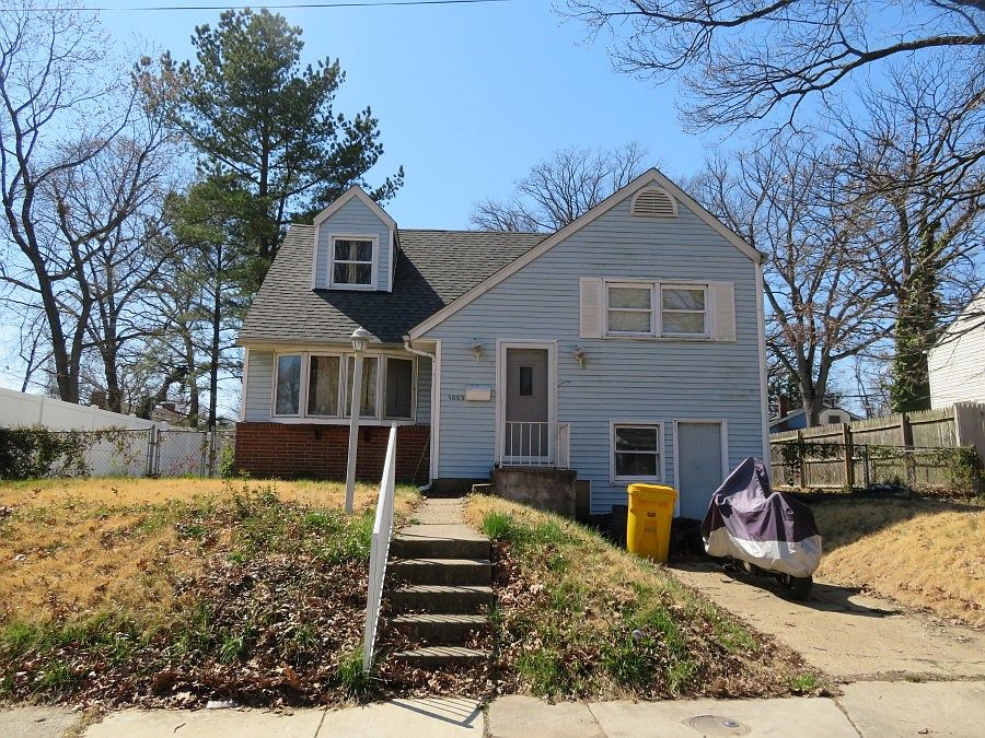 1st image of 1002 Glenvilla Dr