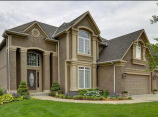 5726 NE Timber Hills Dr, Lees Summit, MO 64064