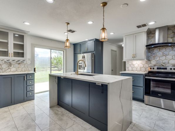 320 Mesa Verde Way