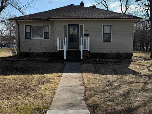 509 S 1st St, Milbank, SD 57252
