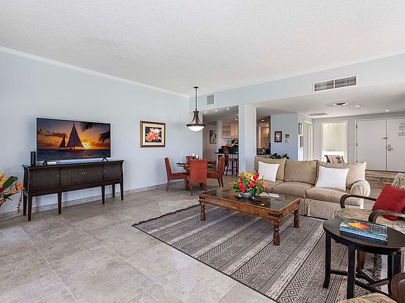 5th image of 75-6040 Alii Dr #108