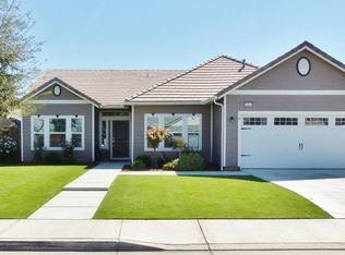 10403 Cranberry Isle Dr, Bakersfield, CA 93314