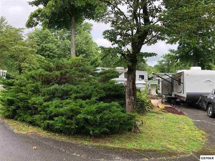 1st image of 4229 E Parkway Lot 68