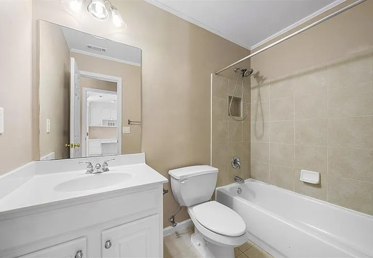 130 Candler Ct — Photo 40