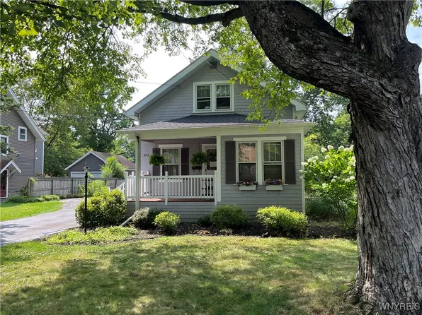 245 Sycamore St, East Aurora, NY 14052