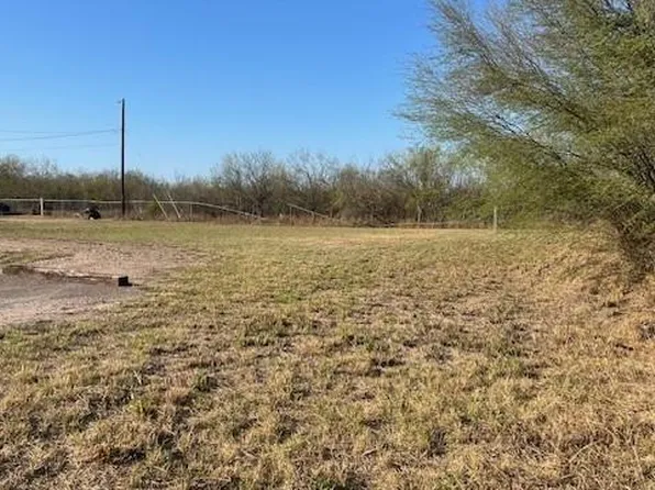 3900 Wescan Ln, Mission, TX 78572