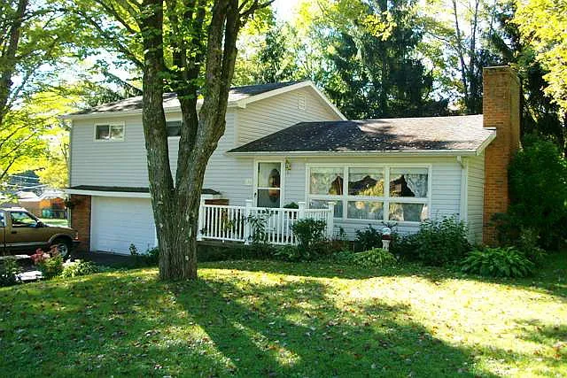 108 Electra Ln photo 1