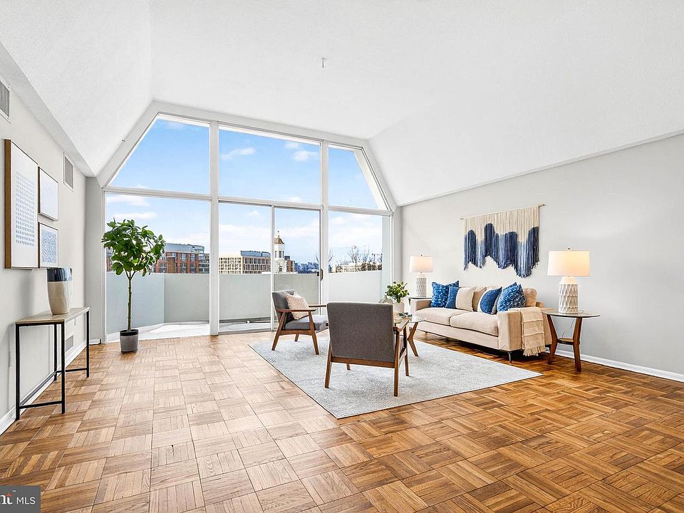 1st image of 700 7th St SW APT 826