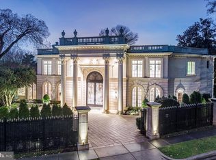 2221 30th St NW, Washington, DC 20008