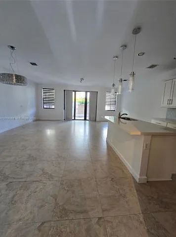 5810 NW 104th Path — Photo 14