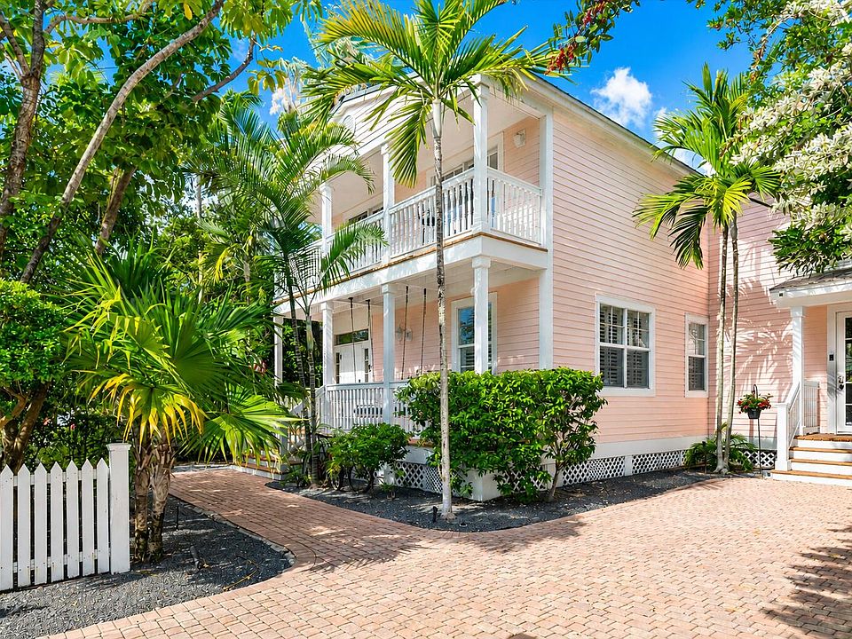 1st image of 1030 Sandys Way