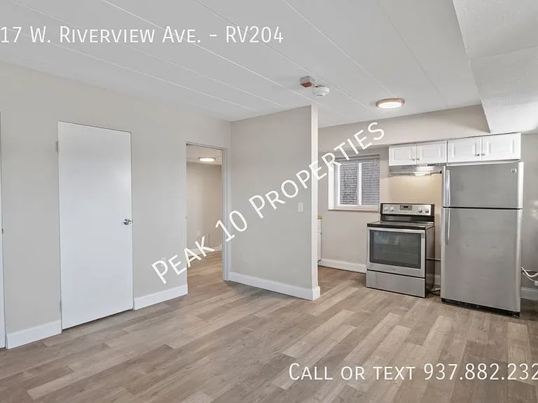 617 W Riverview Ave #RV204 — Photo 3