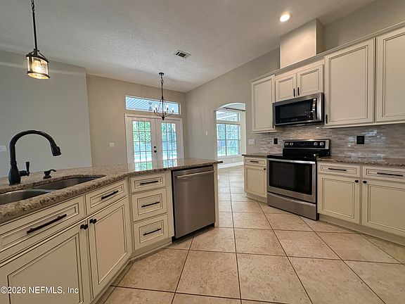 5th image of 12770 Camellia Bay Dr W