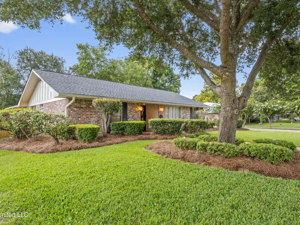 104 Driftwood Dr, Long Beach, MS 39560