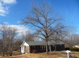 905 Geneva St, Jefferson City, MO 65109