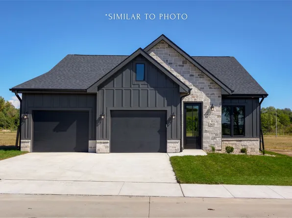 2615 Hawes Ln, Waukee, IA 50263