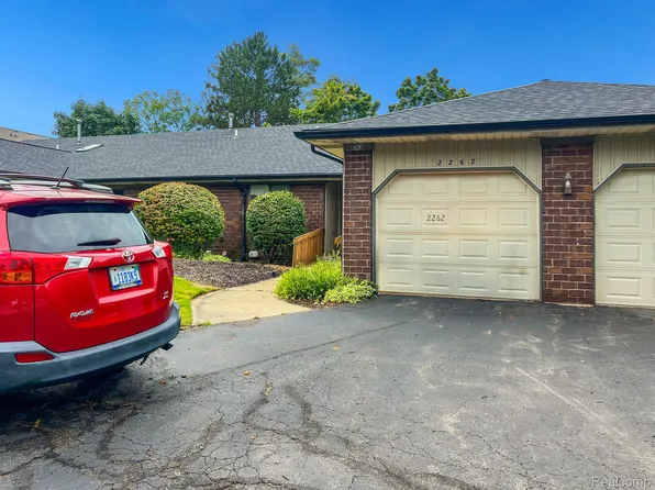 2262 Saginaw Rd SE, Grand Rapids, MI 49506