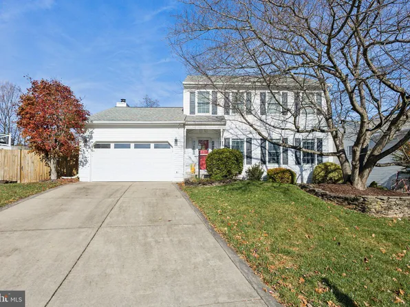 4380 Decatur Dr, Woodbridge, VA 22193