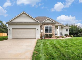 57542 Sumac Ct, Elkhart, IN 46516