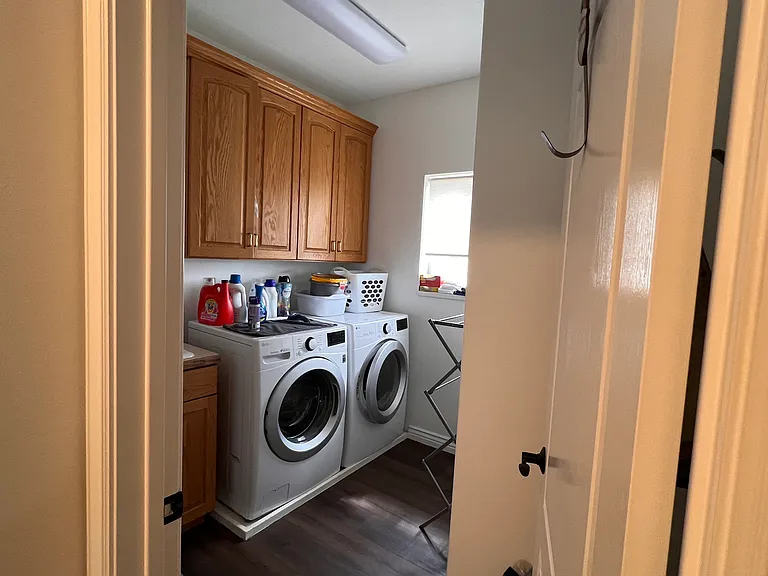 2589 Iroquois Dr — Photo 11