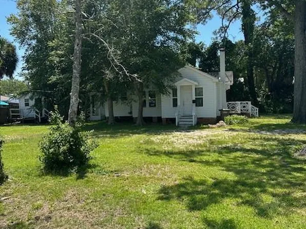 528 6th St, Pt Saint Joe, FL 32456