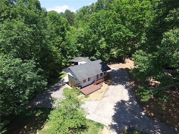 5th image of 485 Mountain Rest Lake Rd
