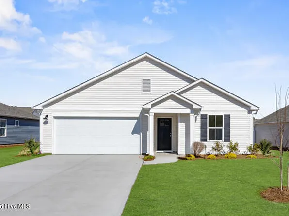 921 Parkway Drive #208, Boiling Spring Lakes, NC 28461