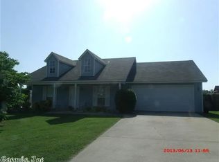 219 Hunters Run Dr, Haskell, AR 72015