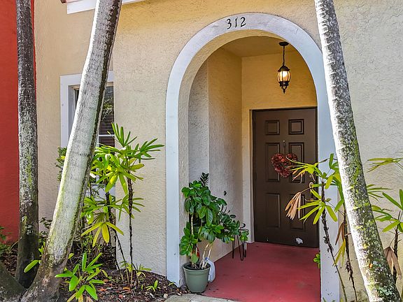 5th image of 312 BAYFRONT Drive