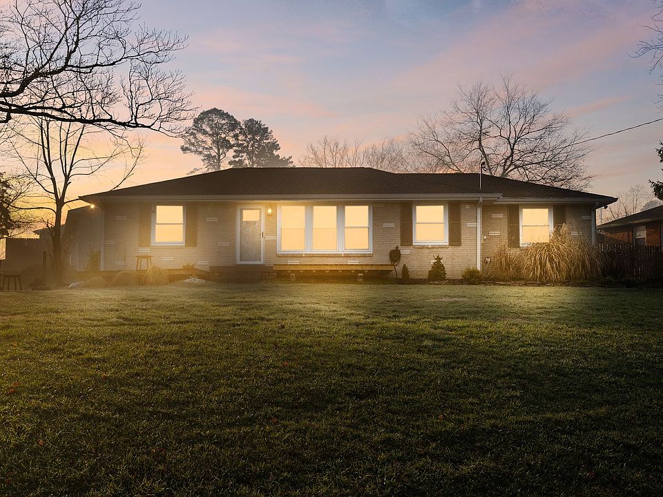 1st image of 1934 Pinehurst Dr
