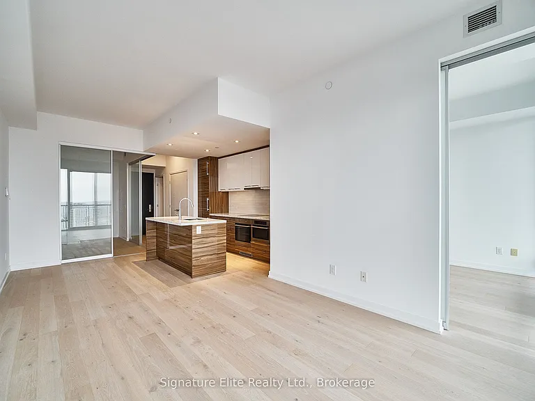 488 University Ave #2705 — Photo 19