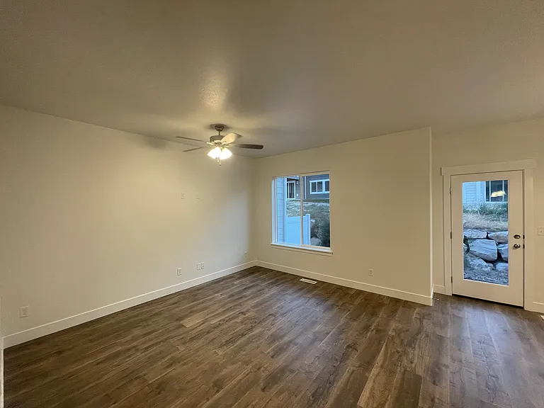 1371 N Sage Dr — Photo 6