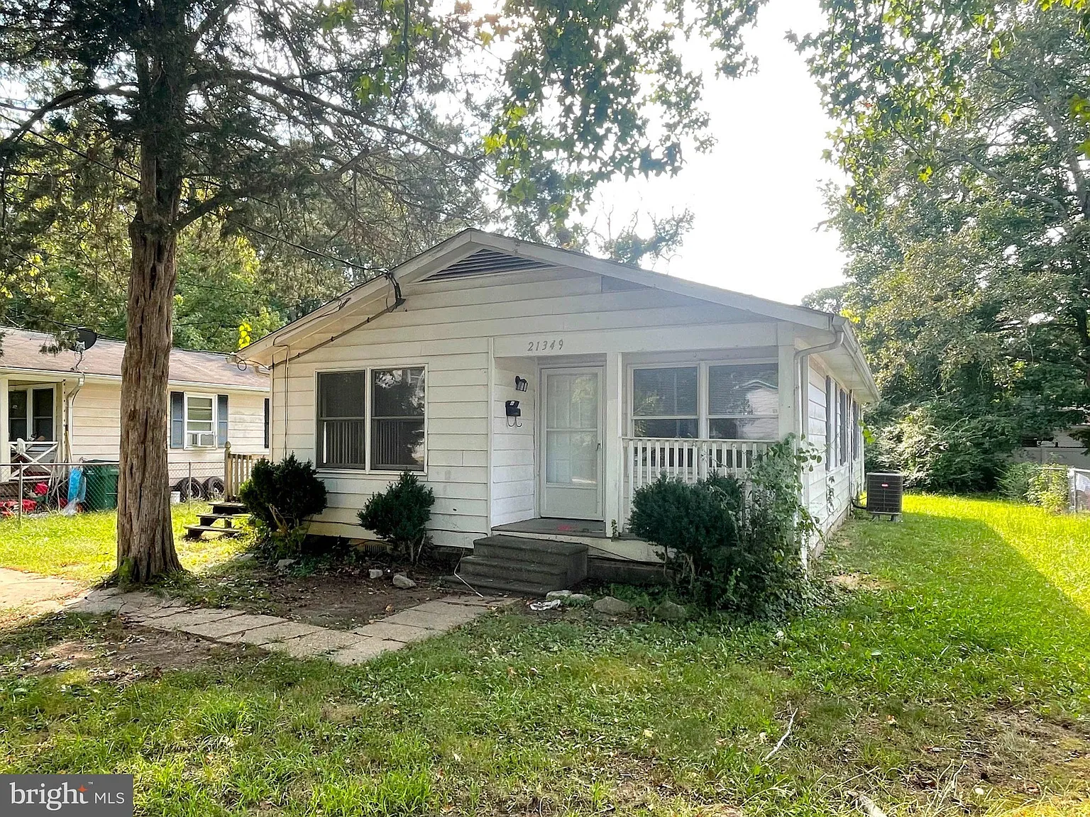 3 bed, 1.5 bath, 1060 sqft, $1,695 — Photo 1