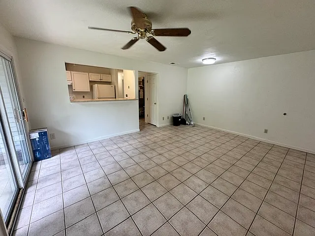 403 Berryfield Ln #D — Photo 3