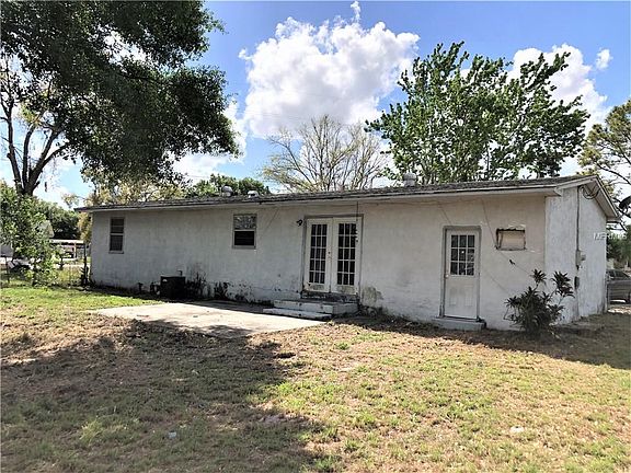 2nd image of 1301 E Cypress St