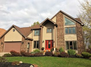 98 Earldom Way, Getzville, NY 14068