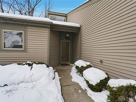 4th image of 177 Larry Ave