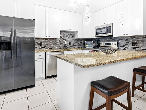5th image of 4150 Turnberry Circle #34