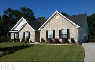 25 Clearbrook Ct, Covington, GA 30016